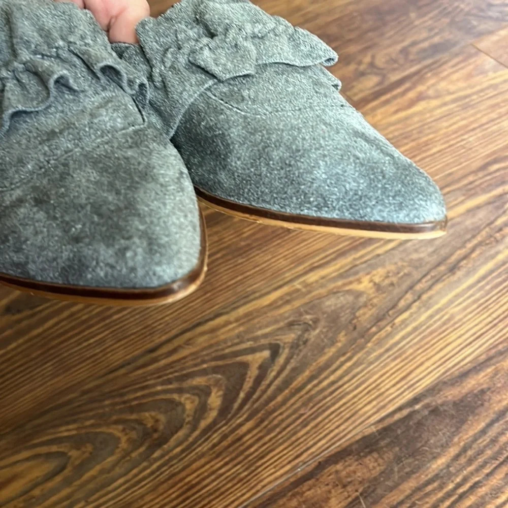 Mi.iM Womens Slip On Mule Gray Pointed Toe Ruffle Trim Low Block Heel sz9 - Picture 7 of 10